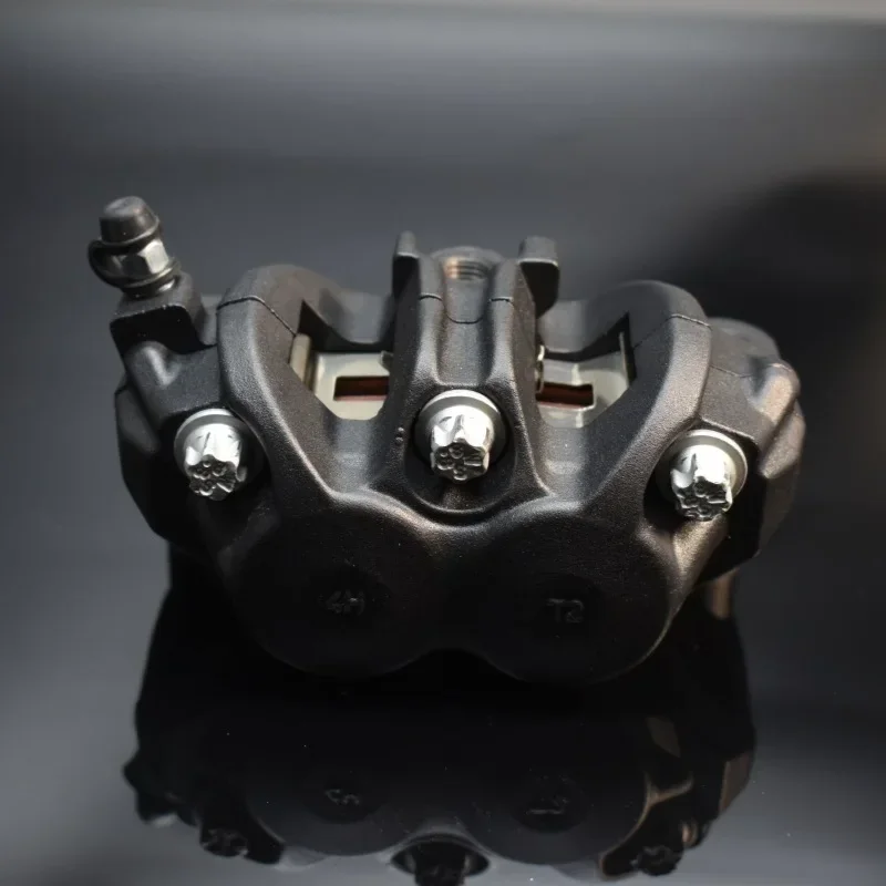 クリアフォージドブレーキキャリパー非対称4ピストン100MM - Forged Front Brake Caliper 4 Piston のレビューと価格